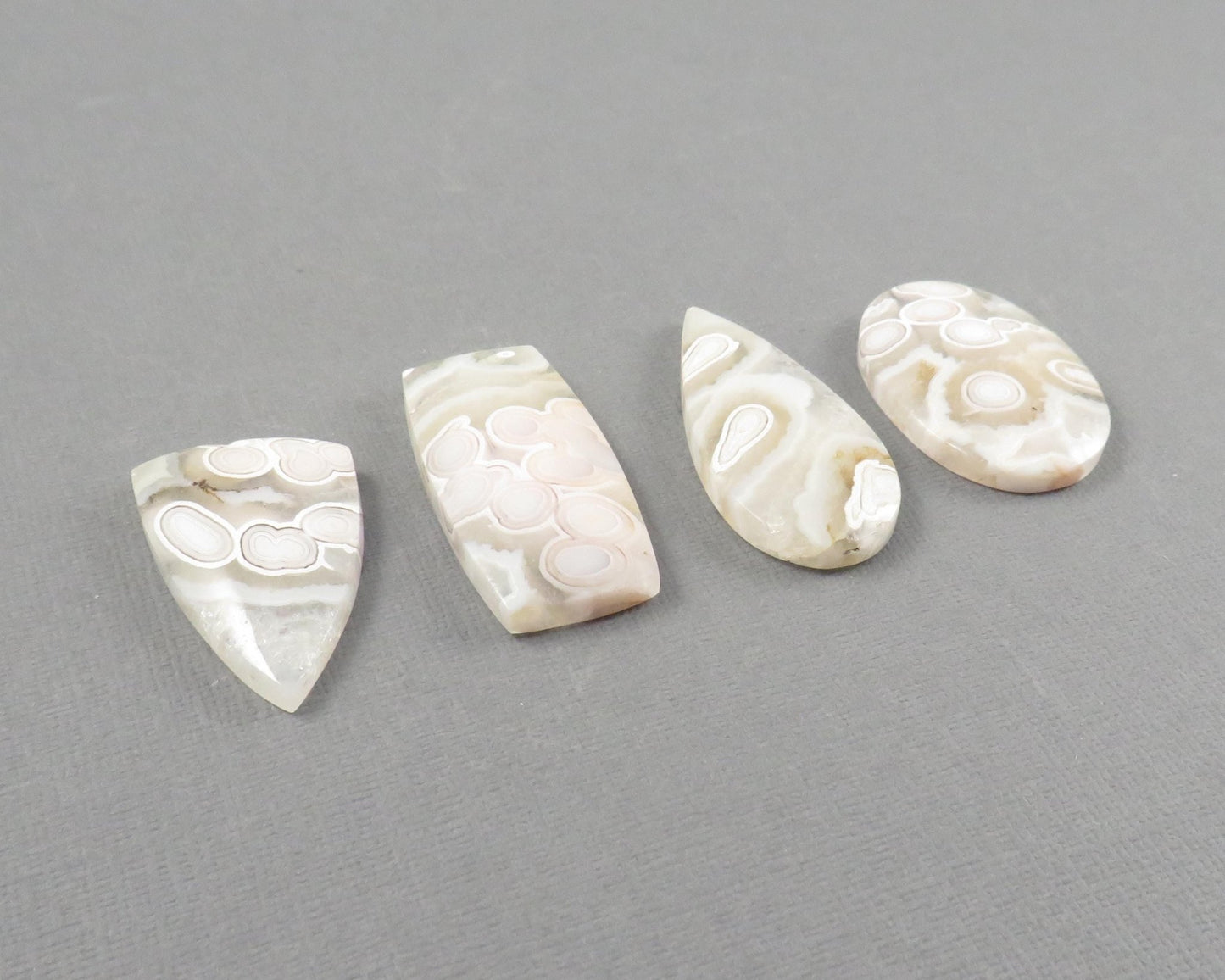 Orbicular Agate Cabochon Round | Eye Agate | 33–44mm, avg 34.40ct | Indonesia | OA104 - Gem Enthusiast