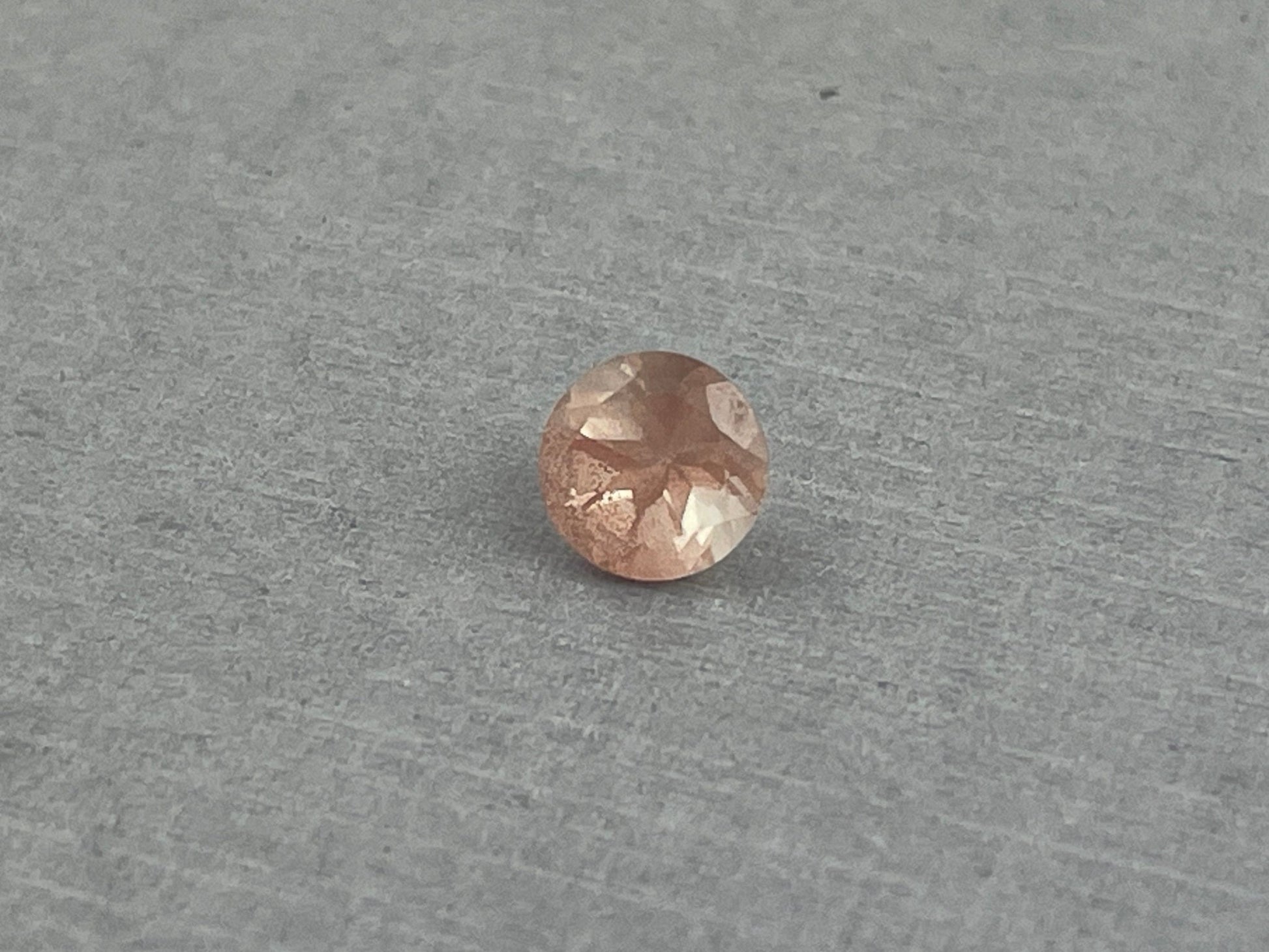 Oregon Sunstone 6mm Round Faceted Ethically Sourced Gemstone | OSF142 - Oregon Sunstone - Gem Enthusiast