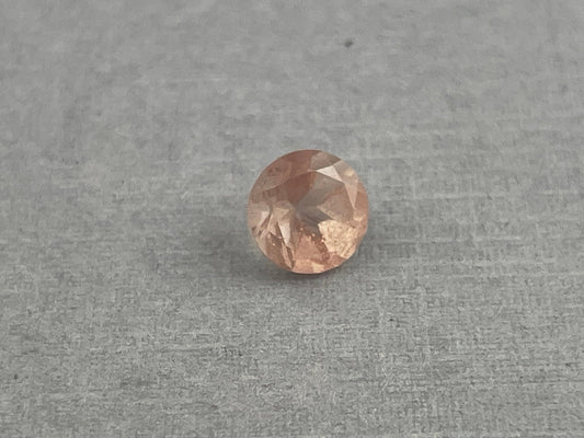 Oregon Sunstone 6mm Round Faceted Ethically Sourced Gemstone | OSF142 - Oregon Sunstone - Gem Enthusiast