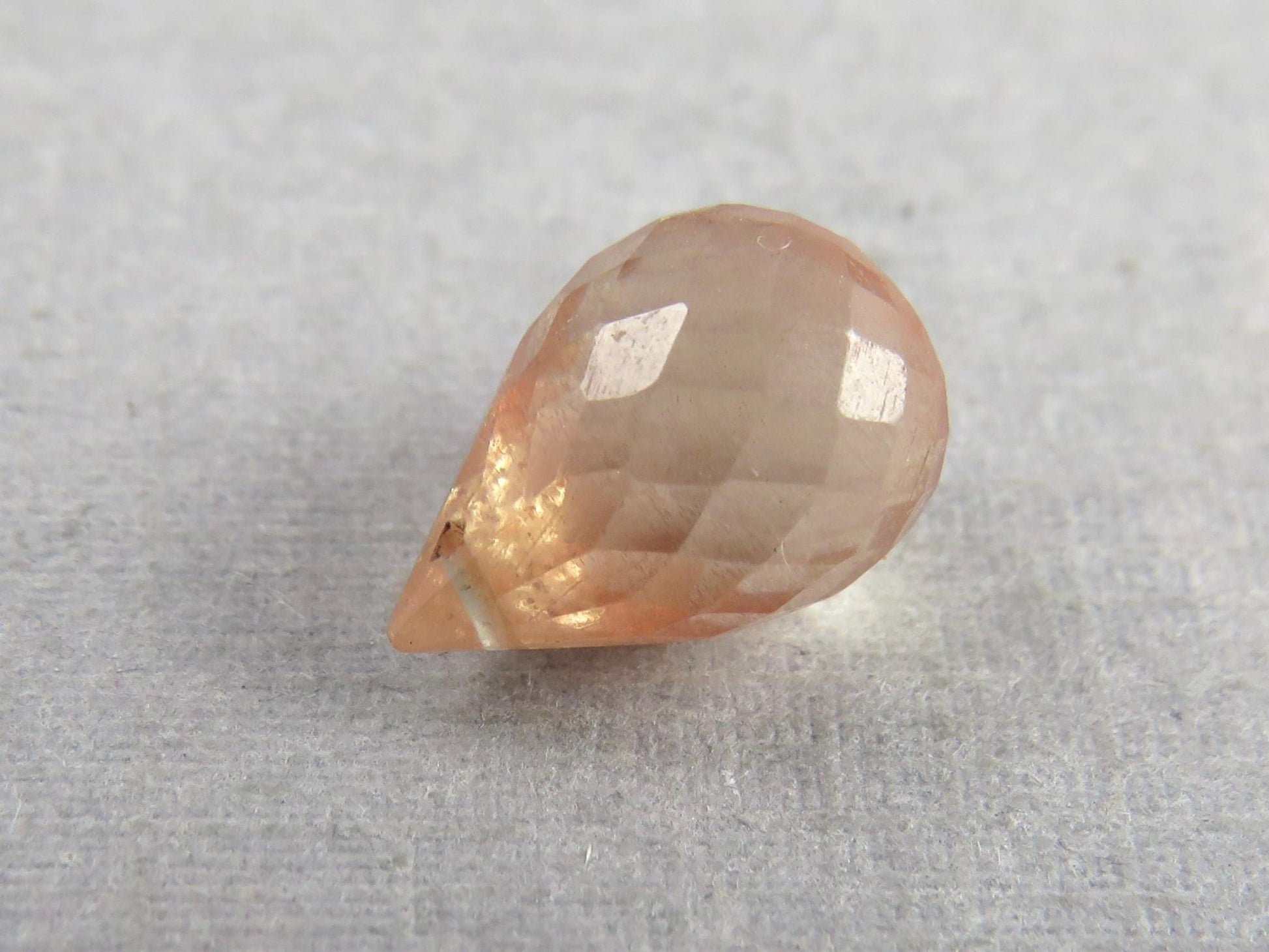 Oregon Sunstone Briolette | 10.7x7mm, 3.1ct | Sun Crystal, Oregon, USA | OSB101 - Gem Enthusiast