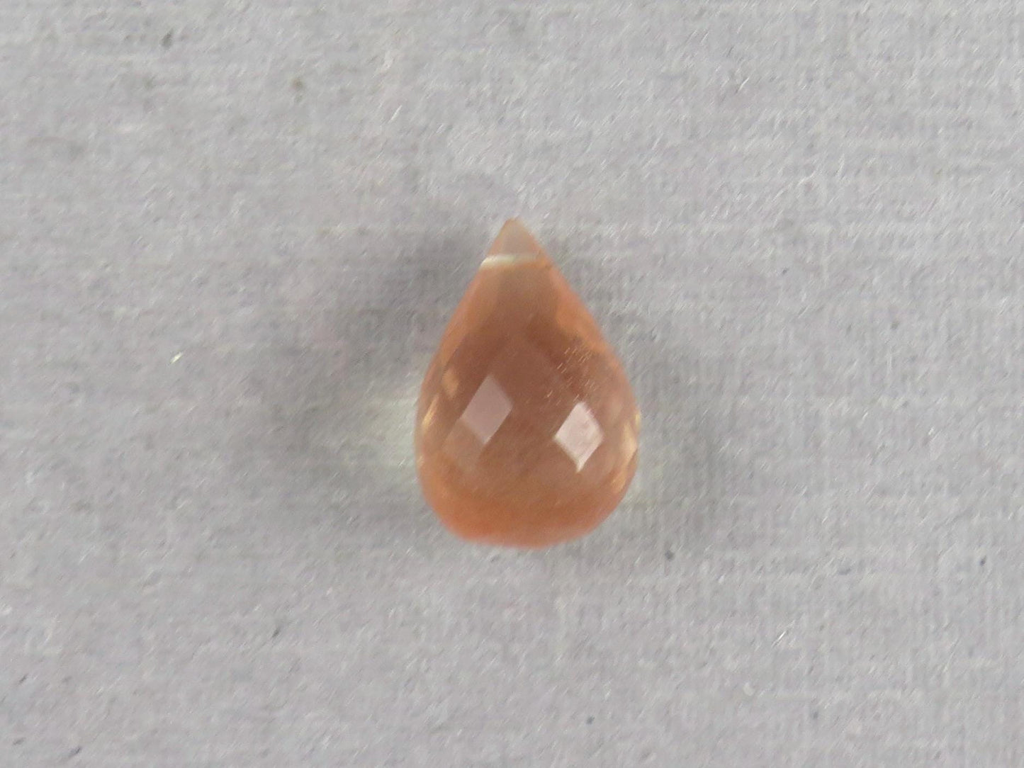 Oregon Sunstone Briolette | 10.7x7mm, 3.1ct | Sun Crystal, Oregon, USA | OSB101 - Gem Enthusiast