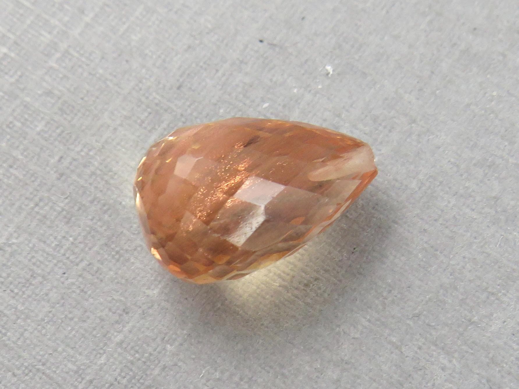 Oregon Sunstone Briolette |13x8.5mm, 6.3ct | Sun Crystal, Oregon, USA | OSB102 - Gem Enthusiast