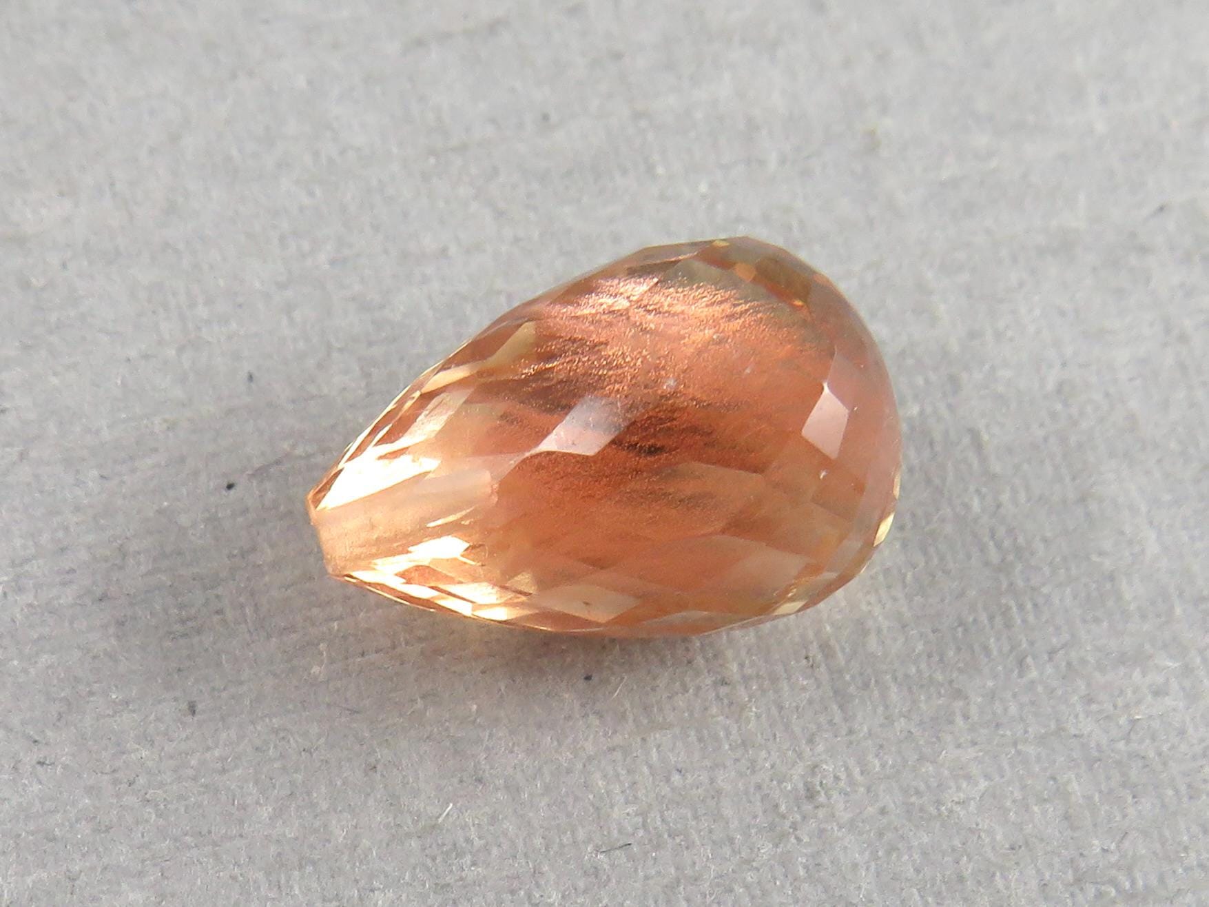 Oregon Sunstone Briolette |13x8.5mm, 6.3ct | Sun Crystal, Oregon, USA | OSB102 - Gem Enthusiast