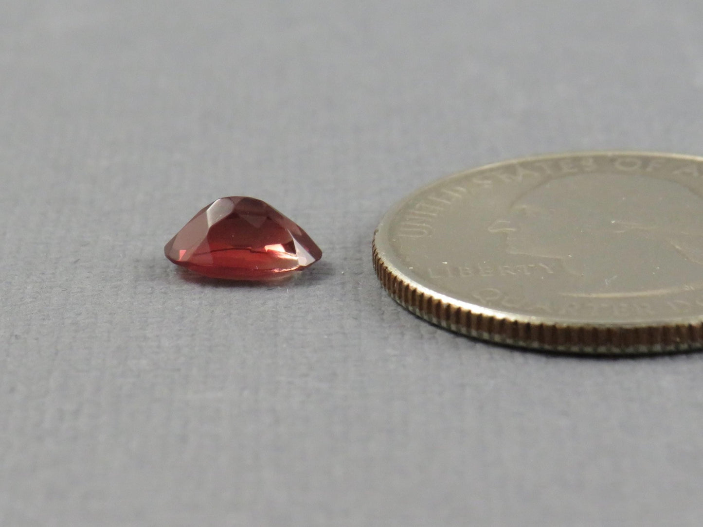 Oregon Sunstone - Faceted Oval | 8x5mm, 0.9ct | Oregon USA | OSF219 - Gem Enthusiast