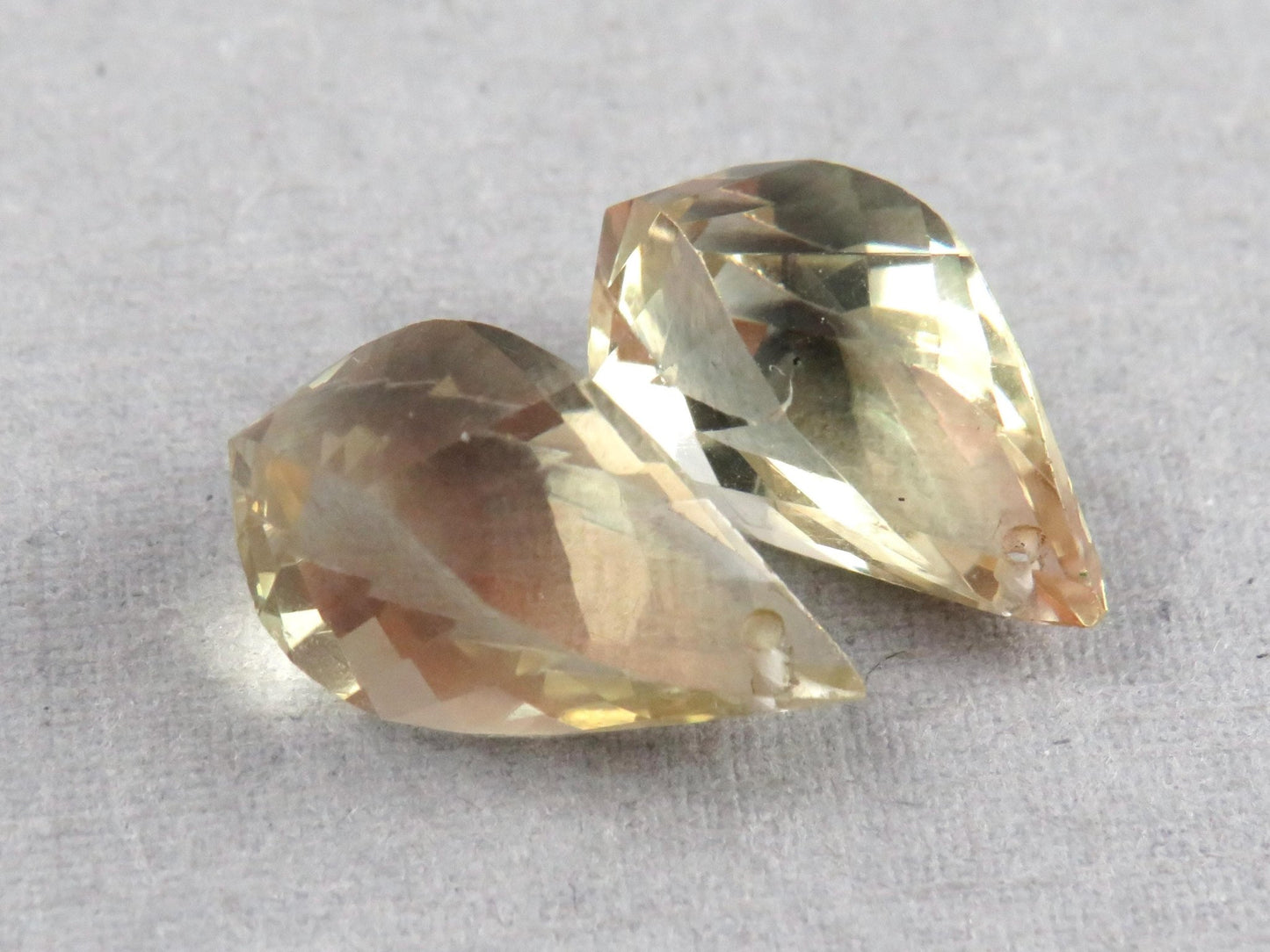 Oregon Sunstone | Faceted Swirl Briolette Pair | 14mm length | USA | OSB112 - Gem Enthusiast