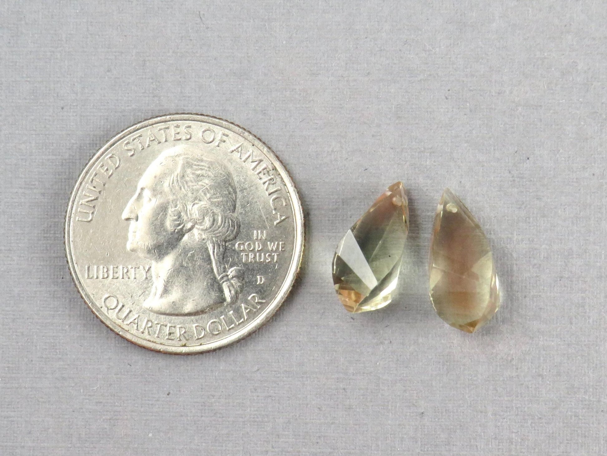 Oregon Sunstone | Faceted Swirl Briolette Pair | 14mm length | USA | OSB112 - Gem Enthusiast
