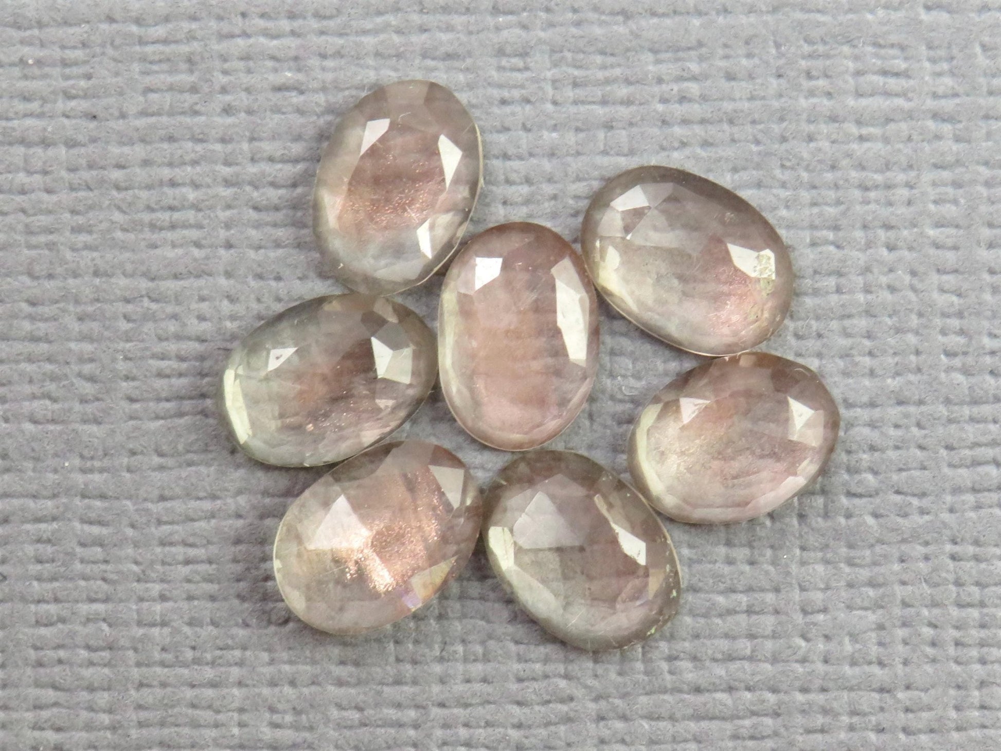 Oregon Sunstone - Rose Cut Oval Gemstone Lot | Oregon sunstone | 7mm x 5mm, 3.9ct | USA | OSR142 - Gem Enthusiast