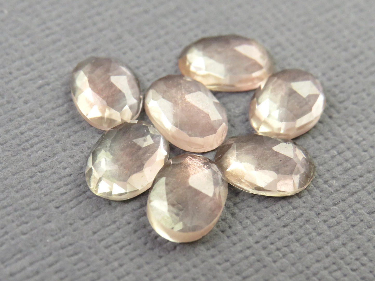 Oregon Sunstone - Rose Cut Oval Gemstone Lot | Oregon sunstone | 7mm x 5mm, 3.9ct | USA | OSR142 - Gem Enthusiast