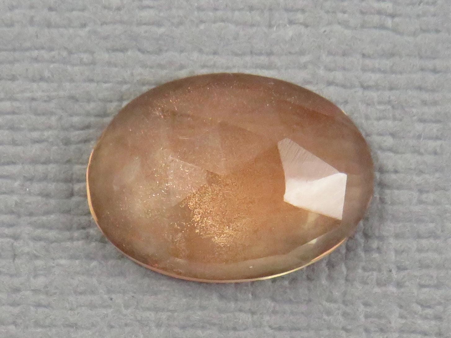 Oregon Sunstone - Rose Cut Rose Cut Oval | Plush diamond | 12.7x9.3mm, 3.3ct | Oregon, USA | OSR124 - Gem Enthusiast
