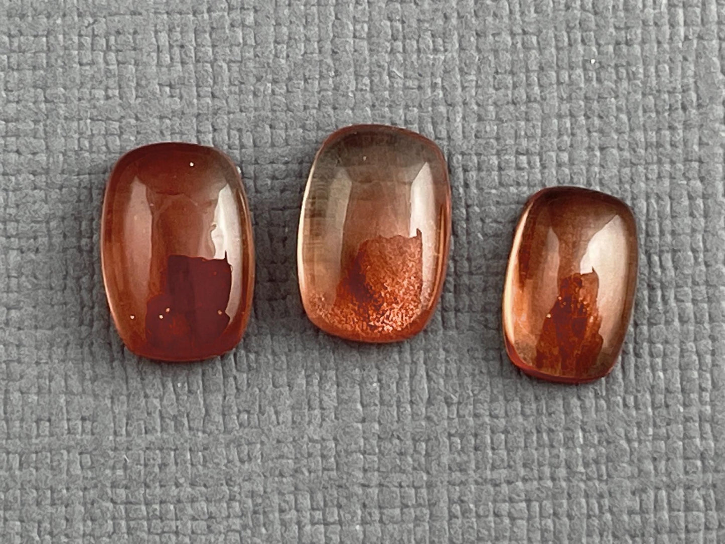 Oregon Sunstones Cushion Cabochon Lot | Schiller | 6.8 carats | OSC280 - Oregon Sunstone - Gem Enthusiast