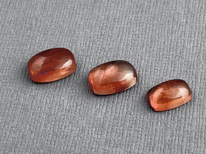 Oregon Sunstones Cushion Cabochon Lot | Schiller | 6.8 carats | OSC280 - Oregon Sunstone - Gem Enthusiast