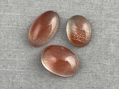 Oregon Sunstones Oval Cabochon Lot | 6.6 carats | OSC303 - Oregon Sunstone - Gem Enthusiast