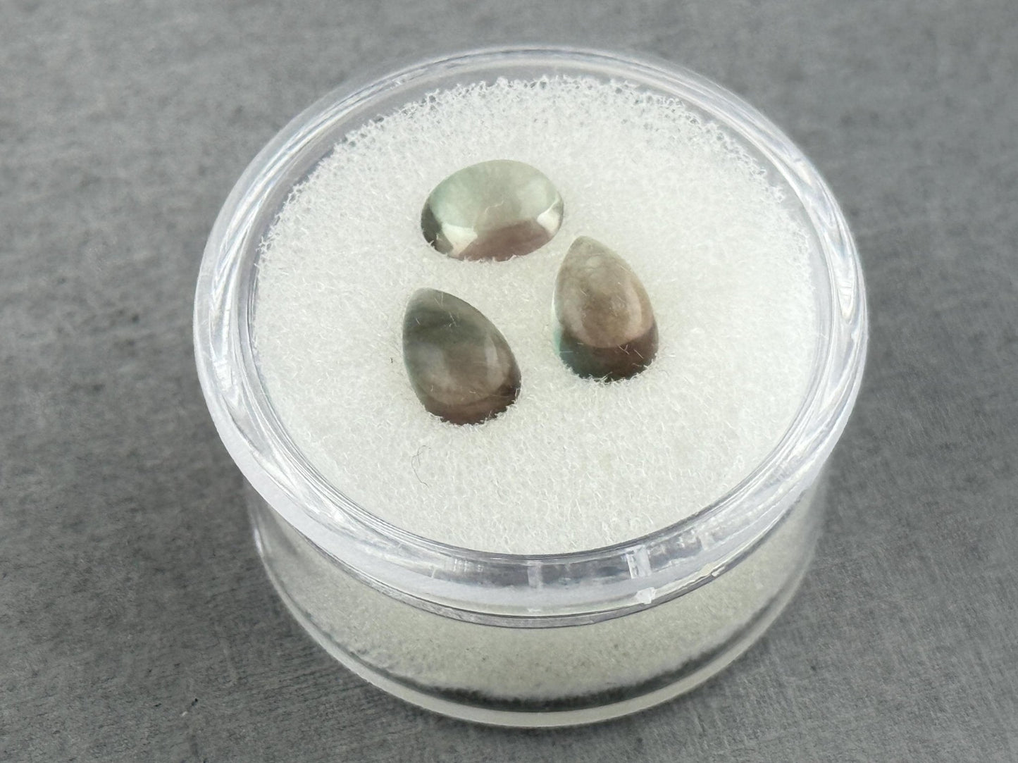 Oregon Sunstones Pear Cabochon Lot | Ethically Sourced | 2.67 carats | OSC307 - Gem Enthusiast