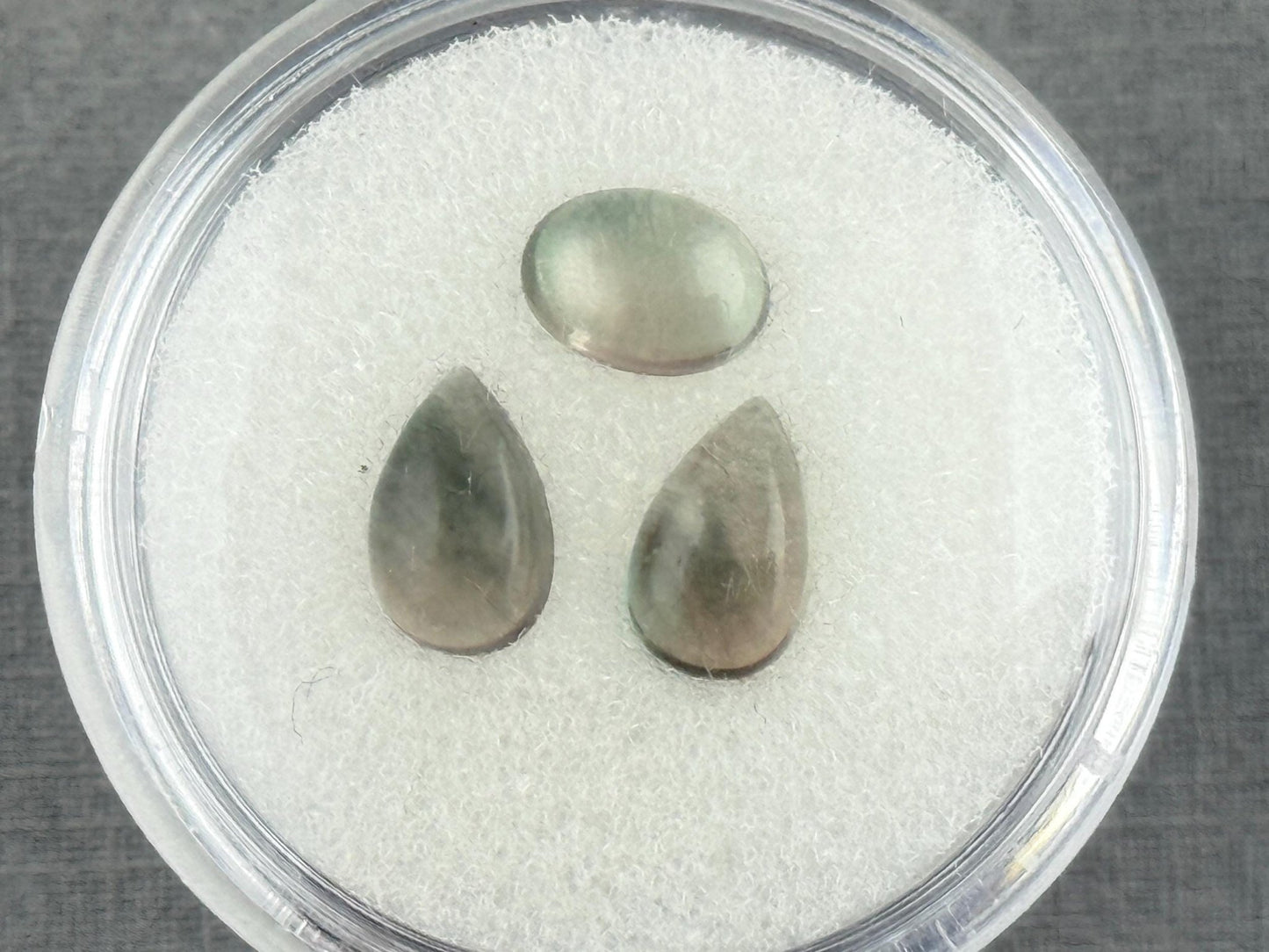 Oregon Sunstones Pear Cabochon Lot | Ethically Sourced | 2.67 carats | OSC307 - Gem Enthusiast