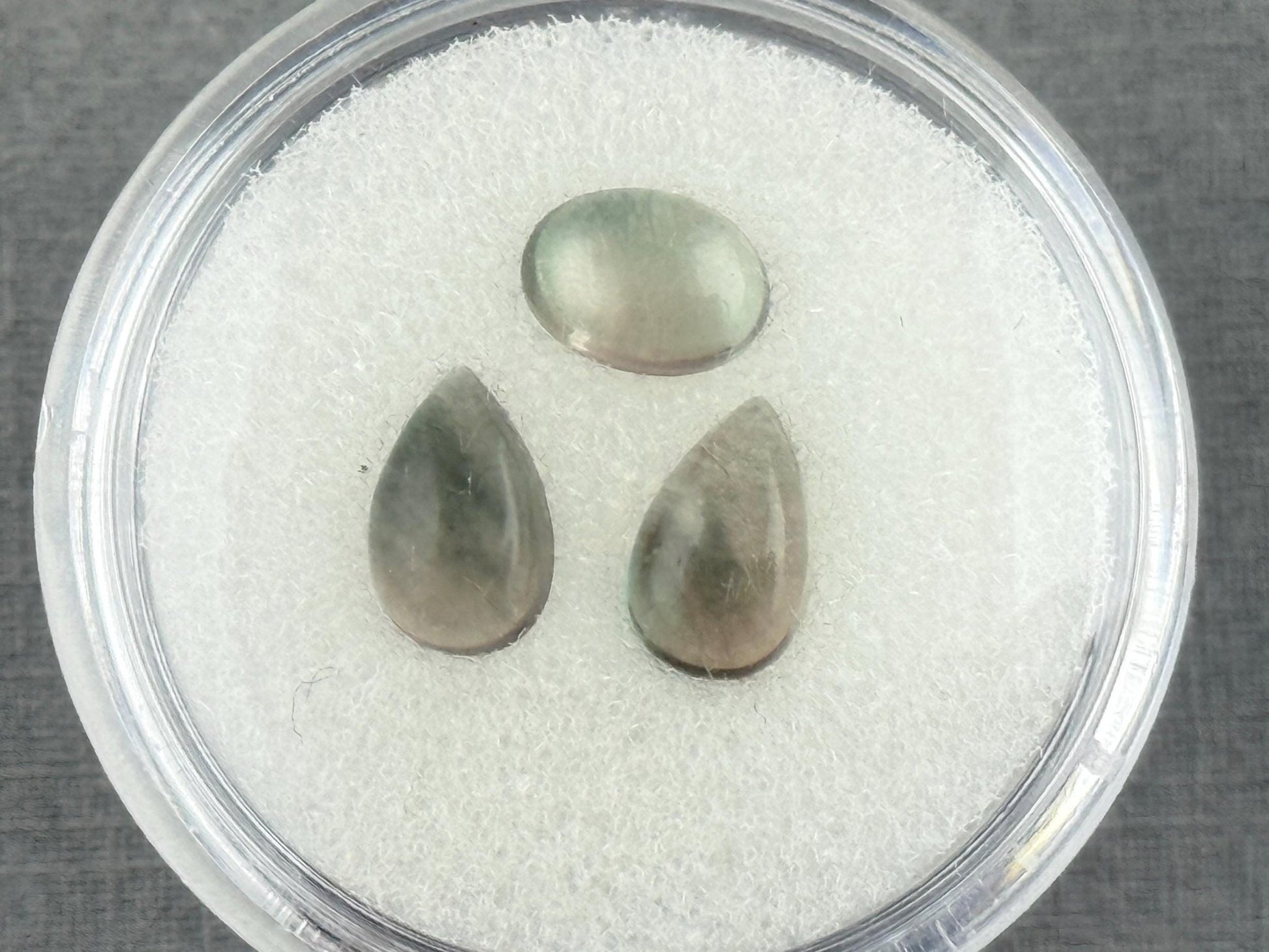 Oregon Sunstones Pear Cabochon Lot | Ethically Sourced | 2.67 carats | OSC307 - Gem Enthusiast