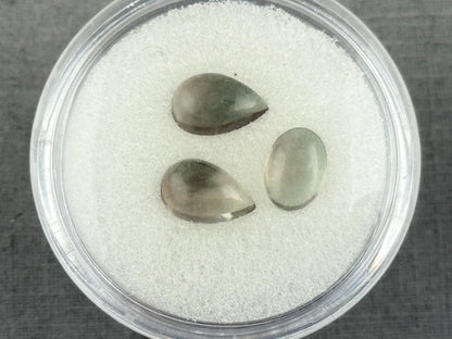 Oregon Sunstones Pear Cabochon Lot | Ethically Sourced | 2.67 carats | OSC307 - Gem Enthusiast