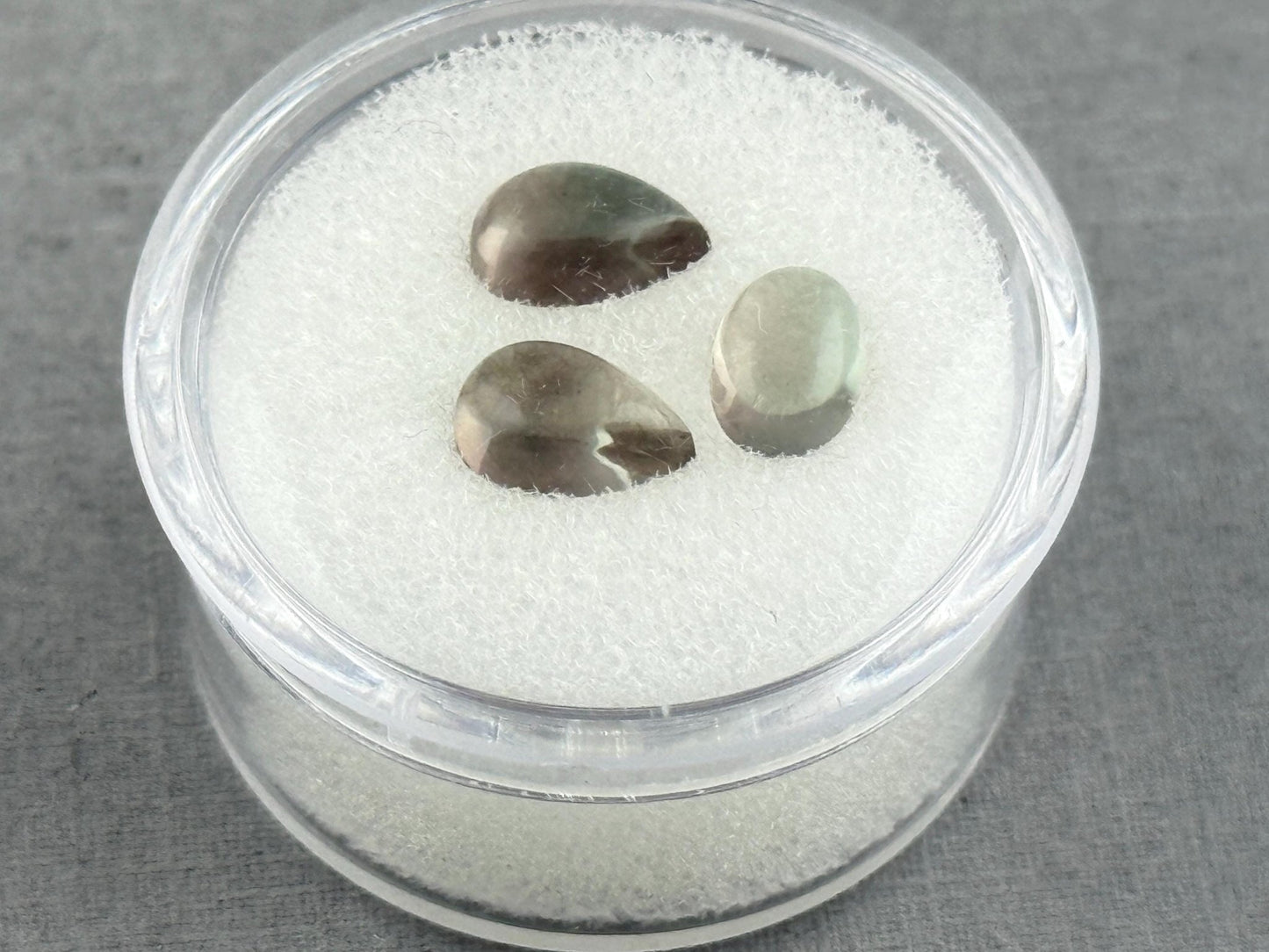 Oregon Sunstones Pear Cabochon Lot | Ethically Sourced | 2.67 carats | OSC307 - Gem Enthusiast