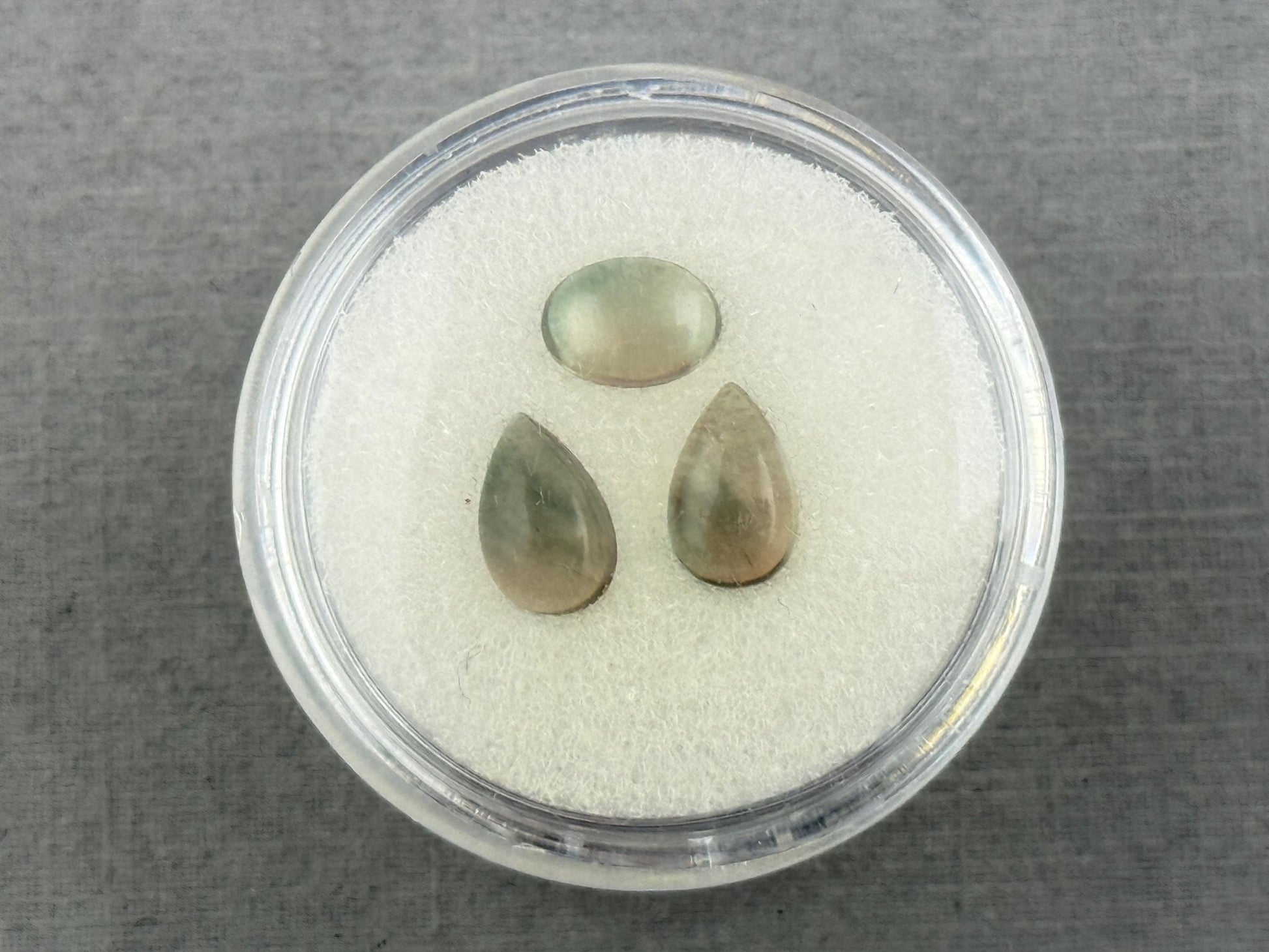 Oregon Sunstones Pear Cabochon Lot | Ethically Sourced | 2.67 carats | OSC307 - Gem Enthusiast