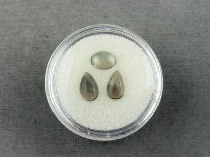 Oregon Sunstones Pear Cabochon Lot | Ethically Sourced | 2.67 carats | OSC307 - Gem Enthusiast