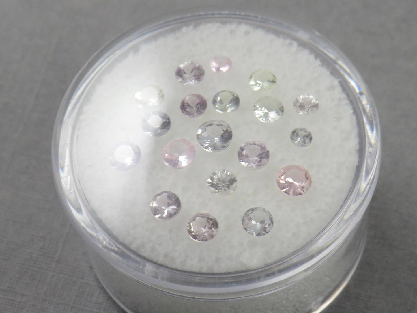 Pastel Sapphire Faceted Lots | 2.2mm to 3.5mm | Natural Gemstones | 2.05 carats | SF137 - Gem Enthusiast