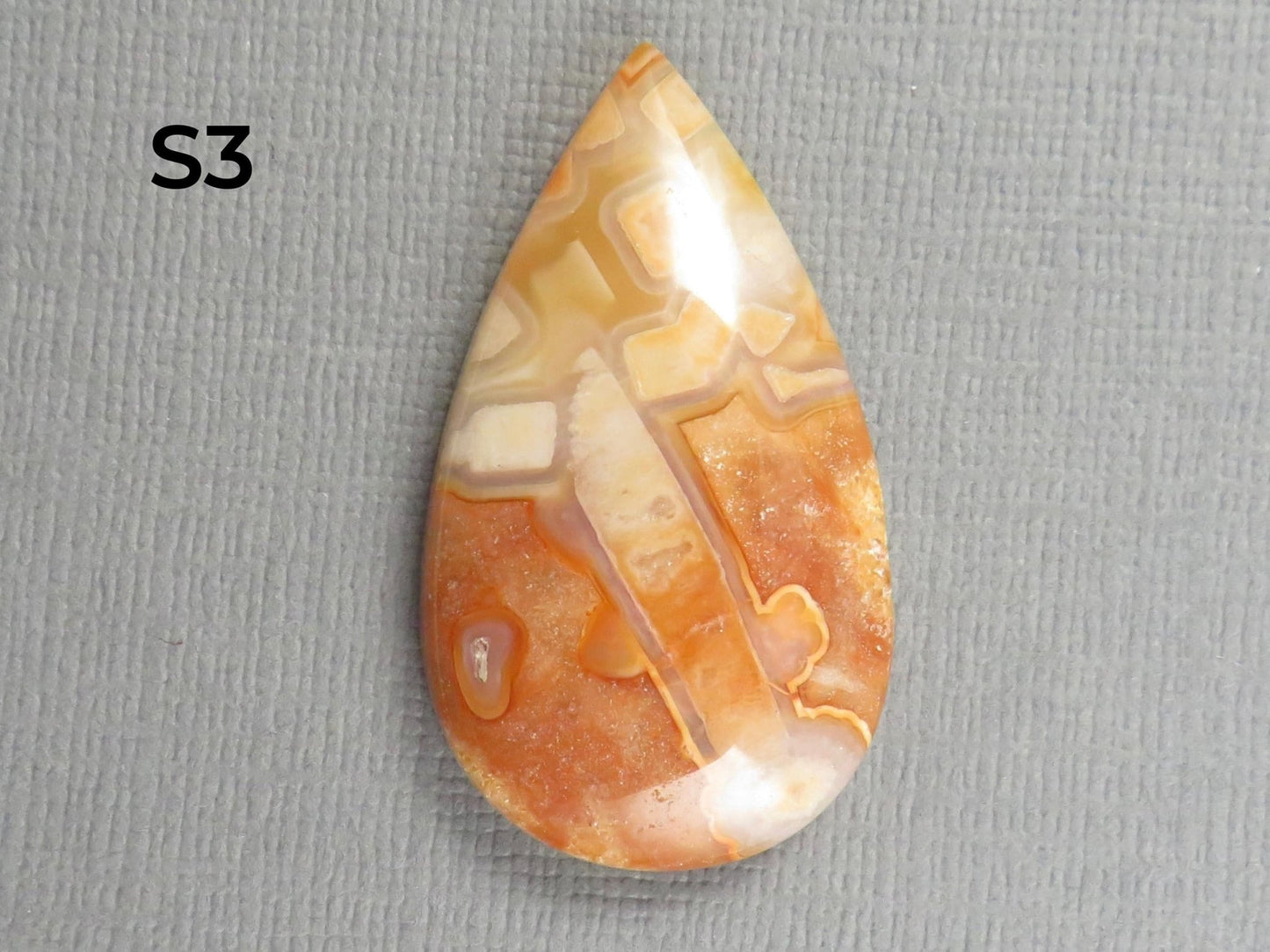 Peach Lace Agate Cabochon | 27–36mm, avg 32ct | Per Stone | Indonesia | AG393 - Gem Enthusiast