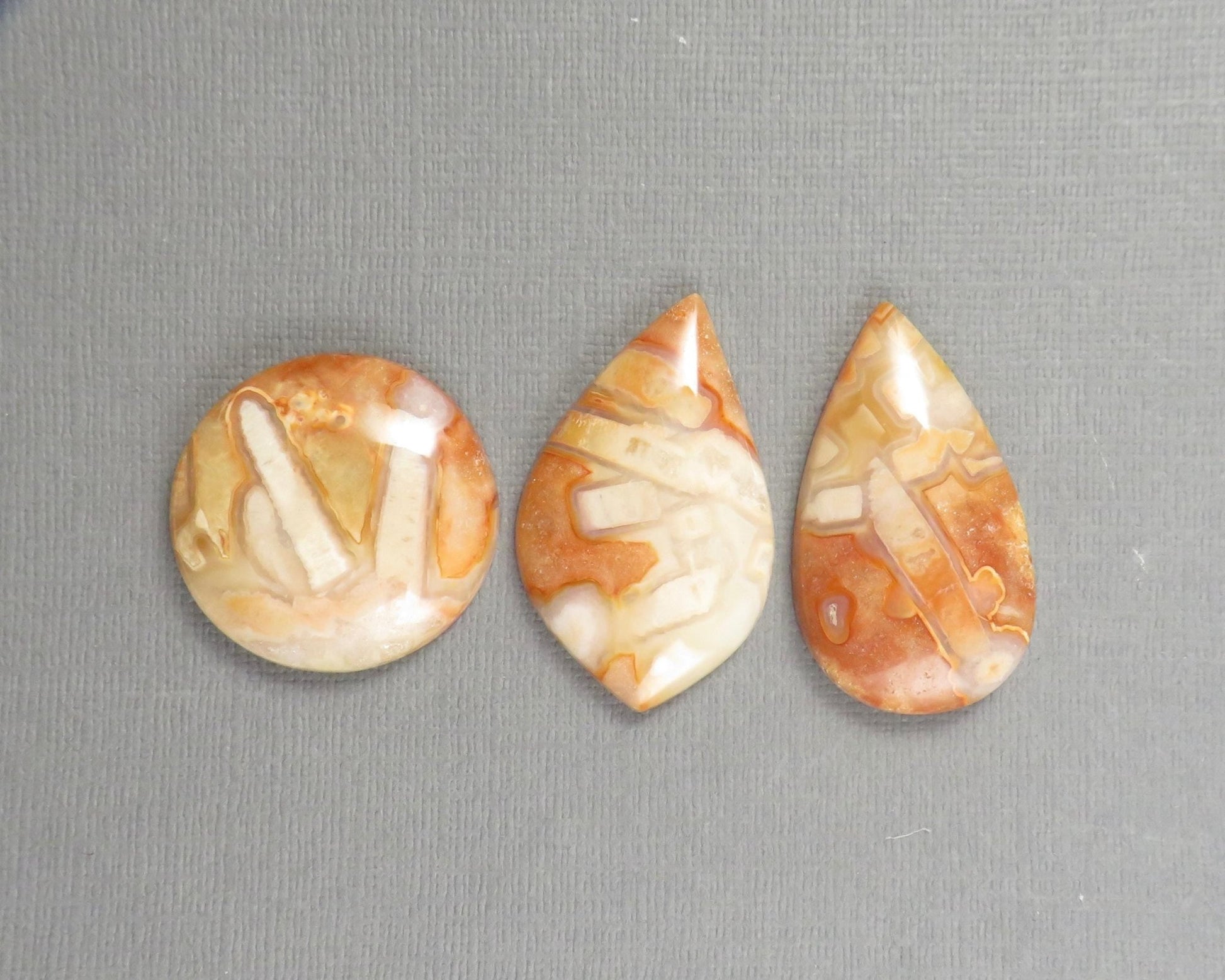 Peach Lace Agate Cabochon | 27–36mm, avg 32ct | Per Stone | Indonesia | AG393 - Gem Enthusiast
