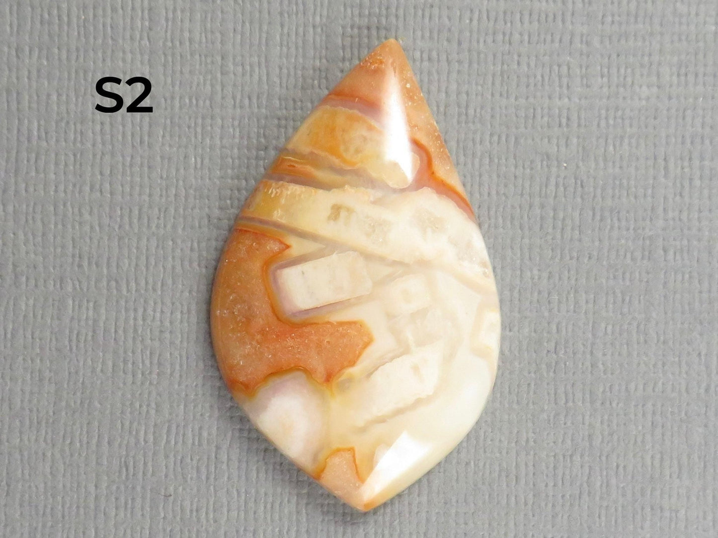 Peach Lace Agate Cabochon | 27–36mm, avg 32ct | Per Stone | Indonesia | AG393 - Gem Enthusiast