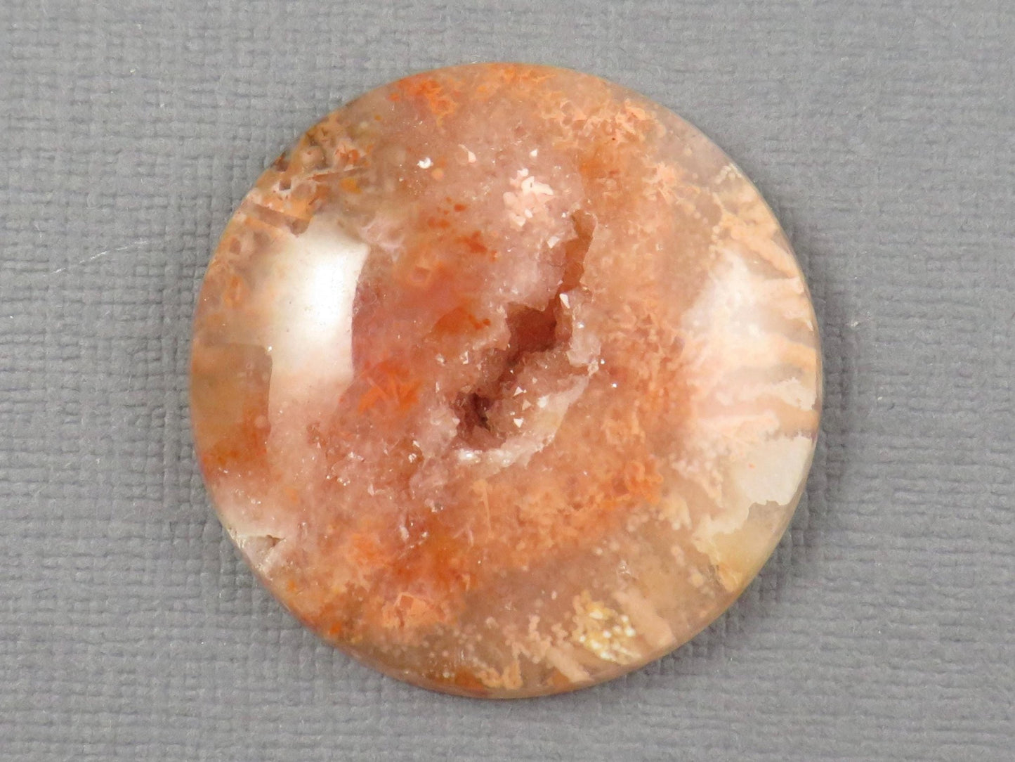 Peach Lace Agate Cabochon Round | 31.5x31.5mm, 47ct | Indonesia | AG397 - Gem Enthusiast