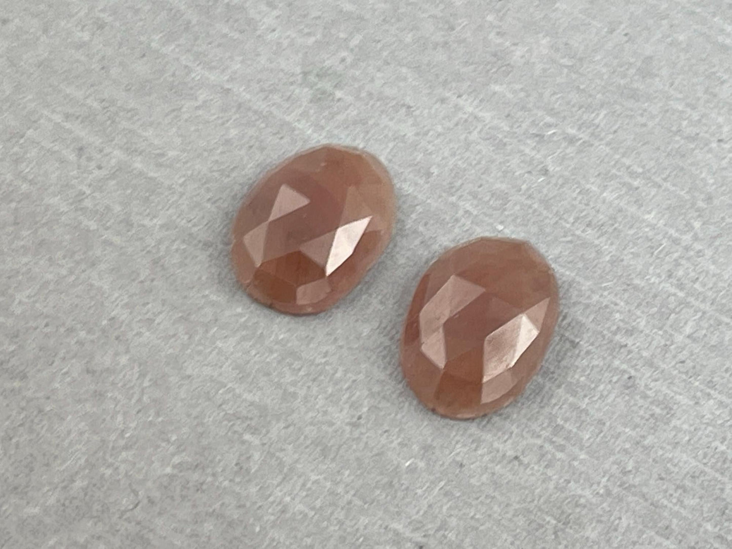 Peach Sapphire Rose Cut Pair | 11mm x 8mm | Natural Gemstones | SP542 - Gem Enthusiast