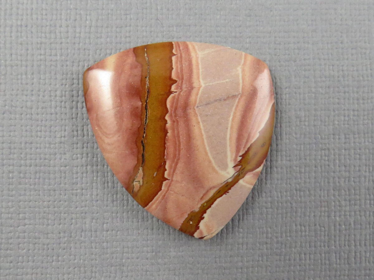 Pink Dead Camel Jasper Trillion Cabochon, Nevada Picture Jasper, 28x26mm | JS422 - Gem Enthusiast