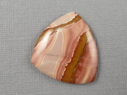 Pink Dead Camel Jasper Trillion Cabochon, Nevada Picture Jasper, 28x26mm | JS422 - Gem Enthusiast