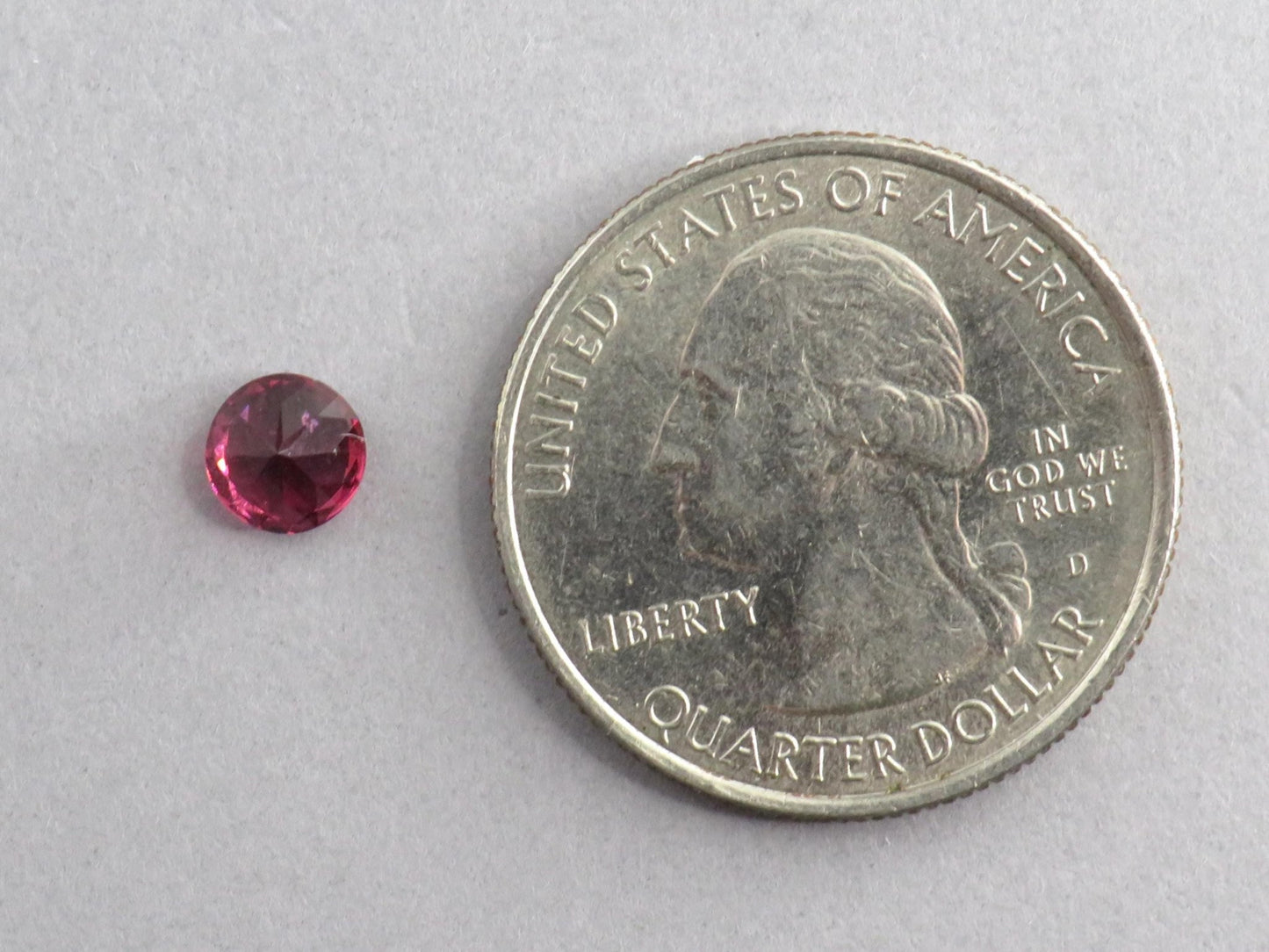 Rhodolite Garnet | 5.6mm Faceted Round Gemstone | Tanzania | GR102 - Gem Enthusiast