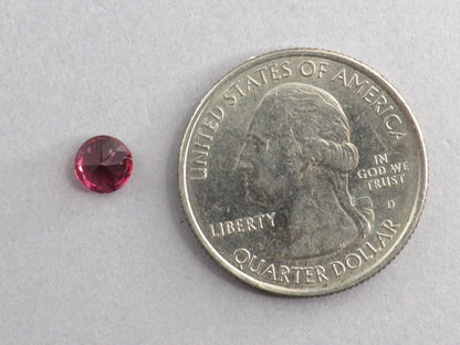 Rhodolite Garnet | 5.6mm Faceted Round Gemstone | Tanzania | GR102 - Gem Enthusiast