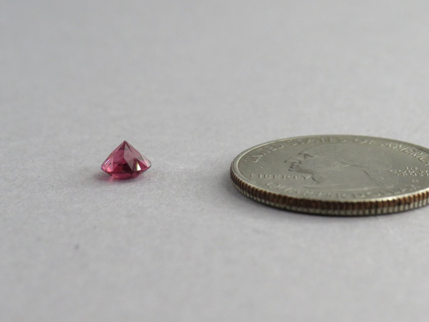 Rhodolite Garnet | 5.6mm Faceted Round Gemstone | Tanzania | GR102 - Gem Enthusiast