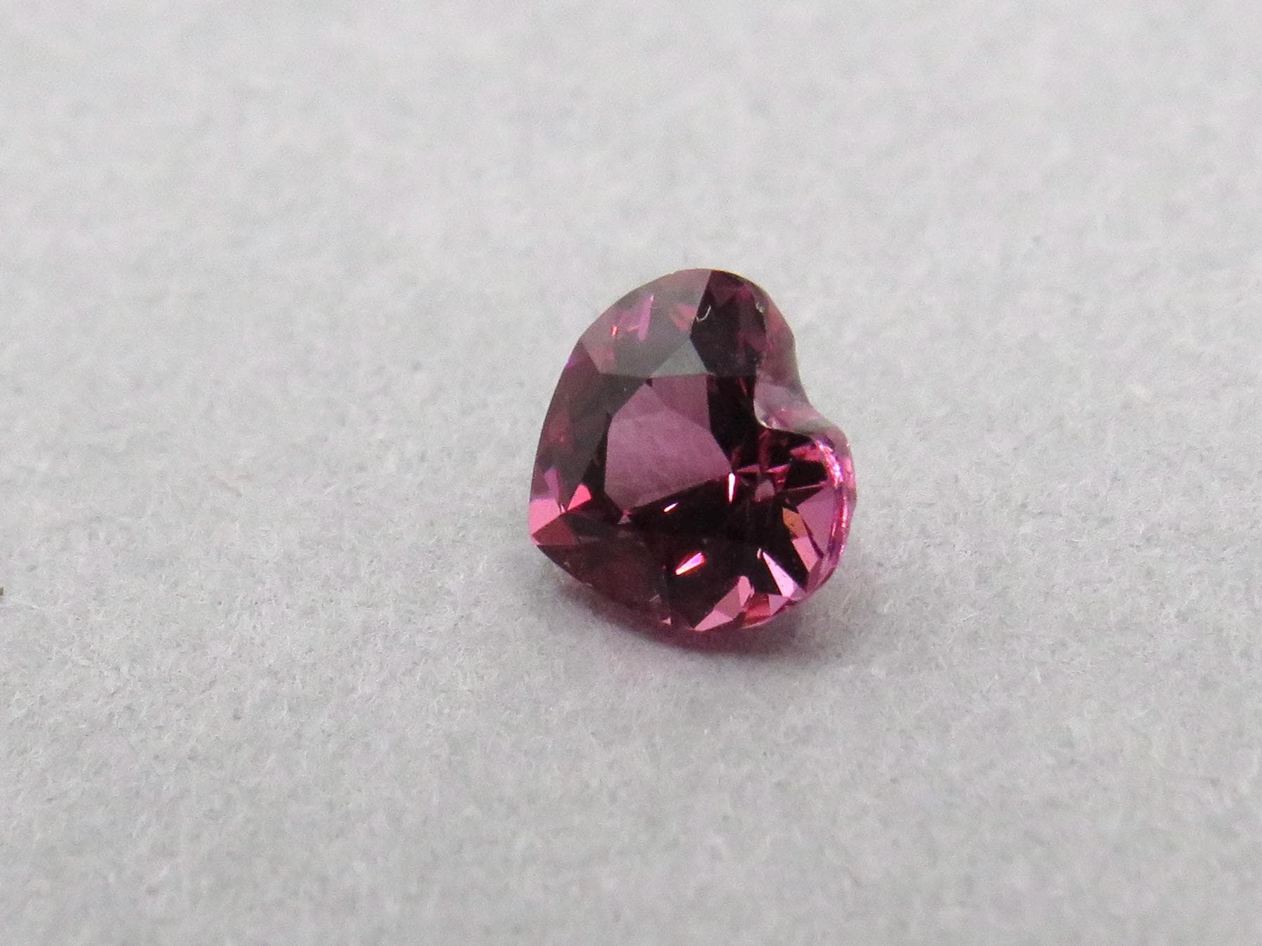 Rhodolite Garnet | Faceted Heart | Tanzania | GR104 - Gem Enthusiast
