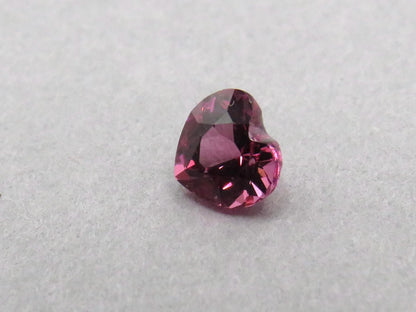 Rhodolite Garnet | Faceted Heart | Tanzania | GR104 - Gem Enthusiast