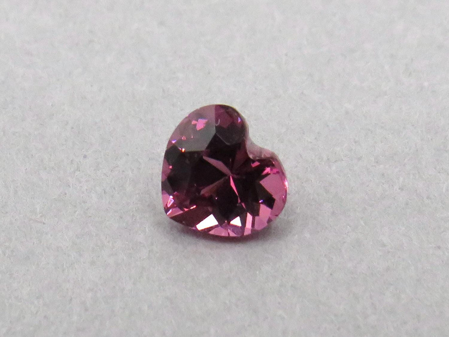 Rhodolite Garnet | Faceted Heart | Tanzania | GR104 - Gem Enthusiast