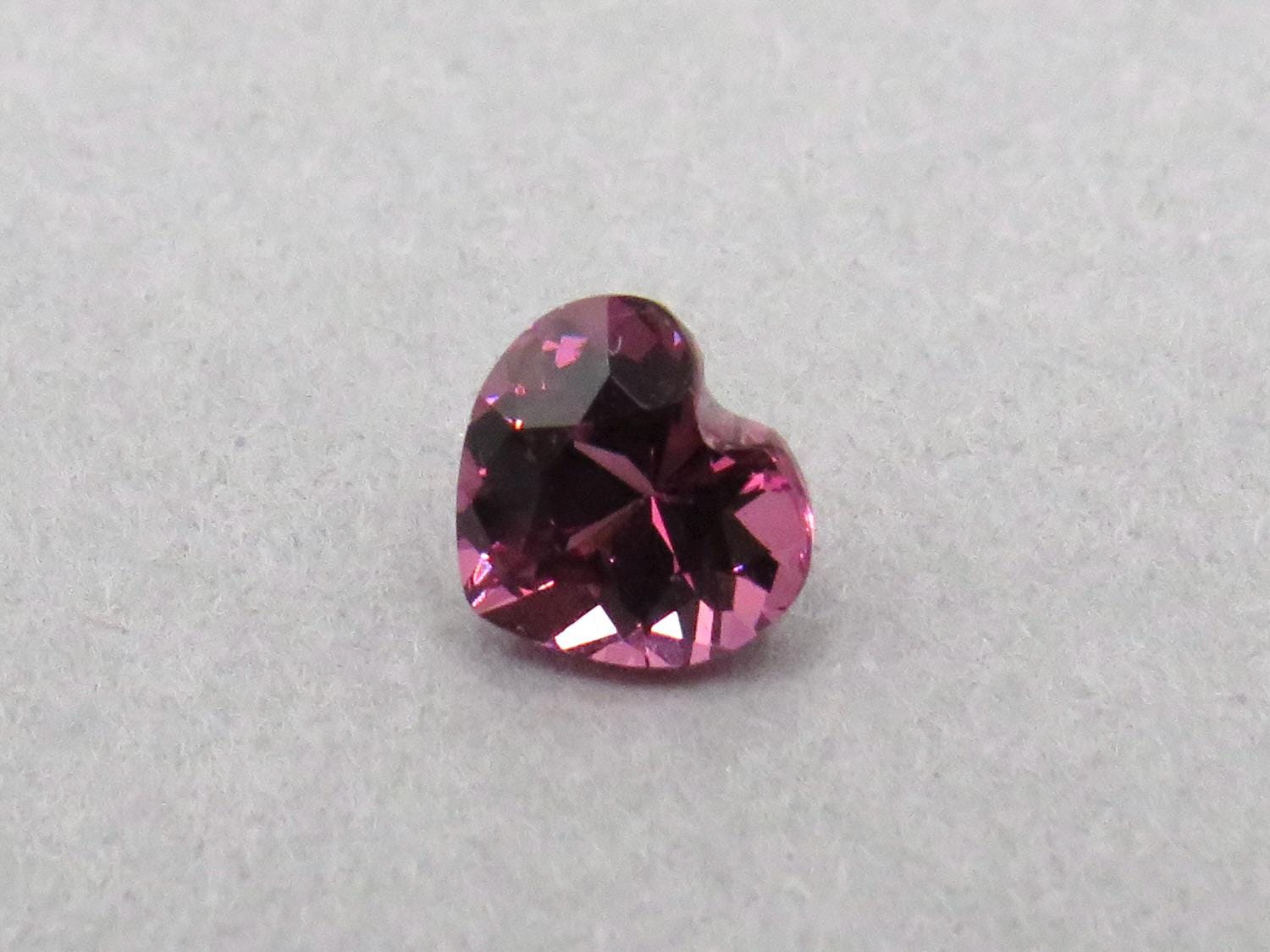 Rhodolite Garnet | Faceted Heart | Tanzania | GR104 - Gem Enthusiast