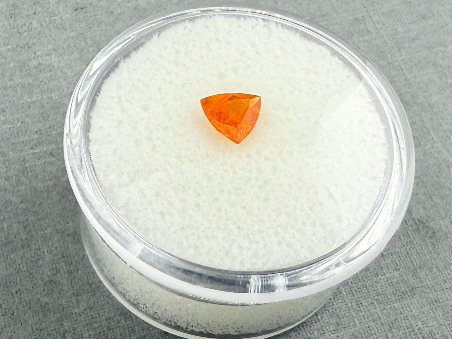 Spessartine Garnet Trillion | Mandarin Orange | 5.5mm | GS122 - Gem Enthusiast