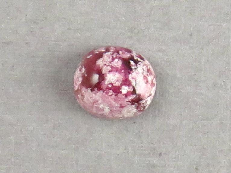 Wah Wah Mountains Red Beryl | RARE Utah Gemstones | 9x8 Oval Cabochon | Made in America | RB102 - Gem Enthusiast