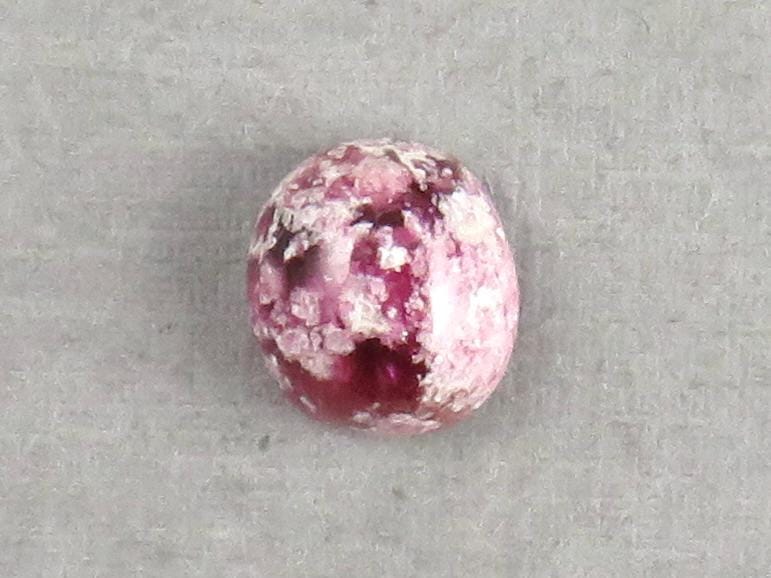 Wah Wah Mountains Red Beryl | RARE Utah Gemstones | 9x8 Oval Cabochon | Made in America | RB102 - Gem Enthusiast